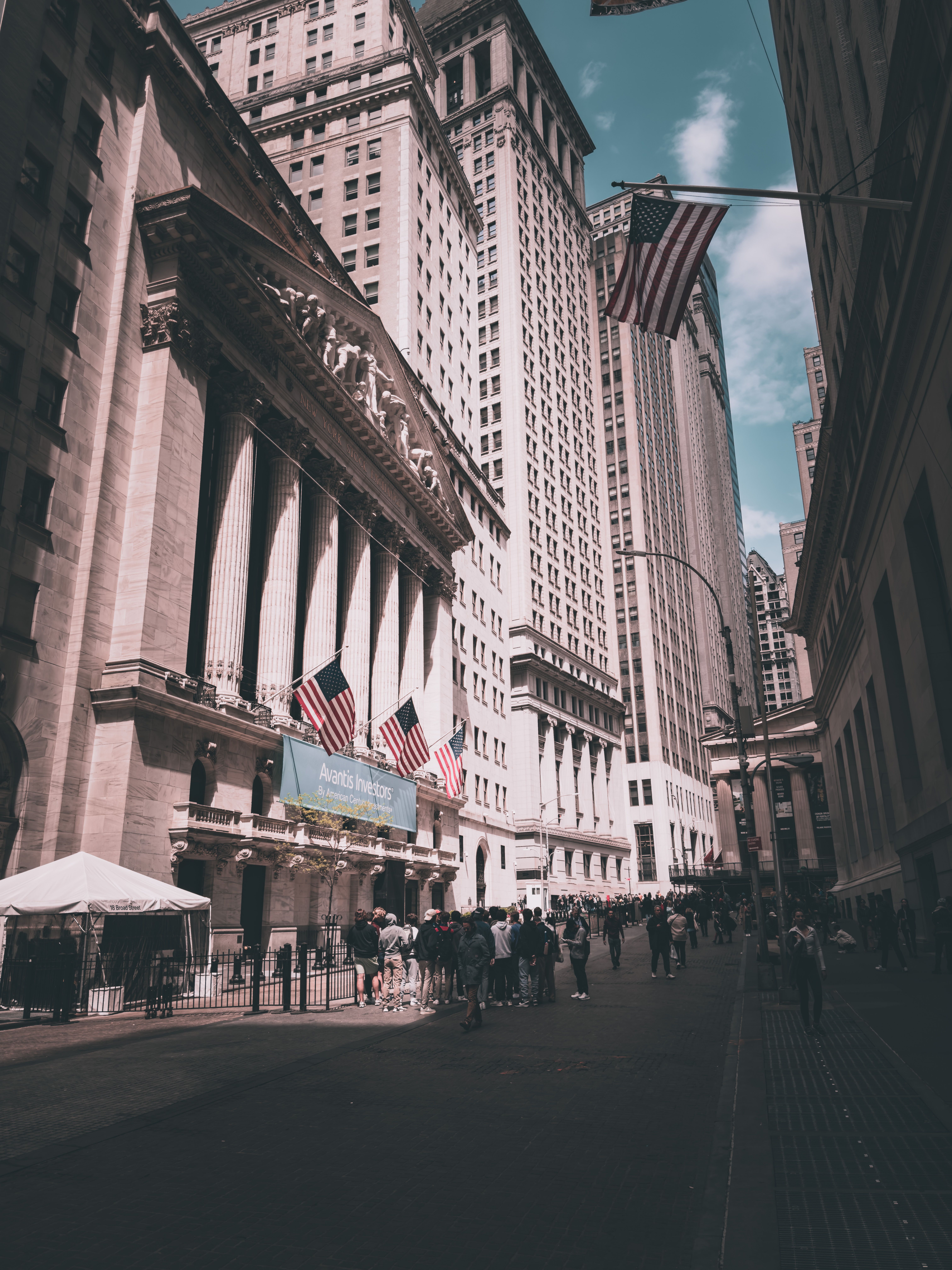 Why Most Finance Jobs in NYC Aren’t Investment Banking Careers